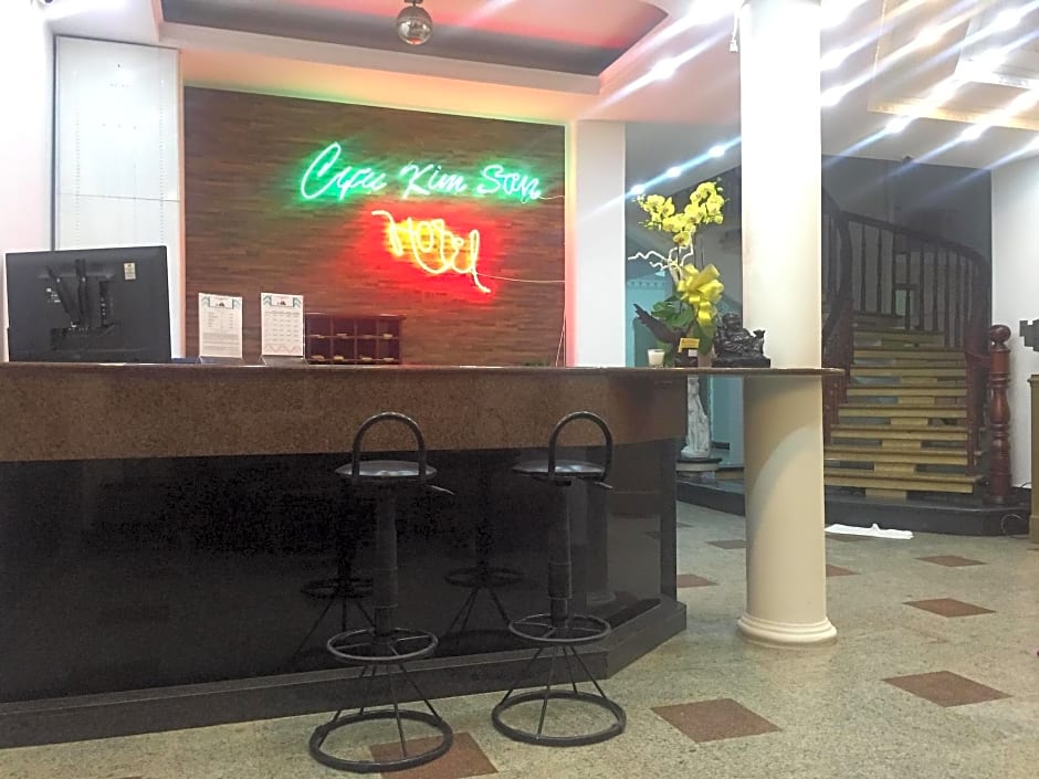 Cuu Kim Son Hotel