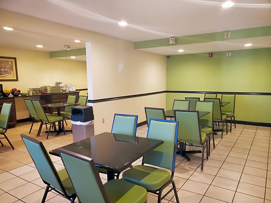 SureStay Hotel by Best Western East Brunswick