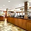 Canmore Inn & Suites