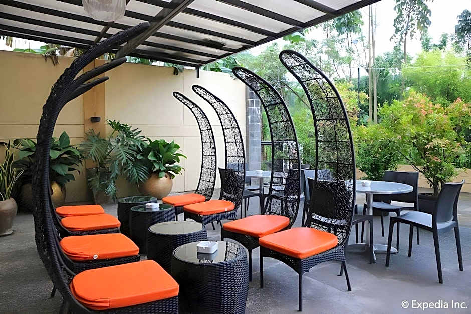 Spring Plaza Hotel