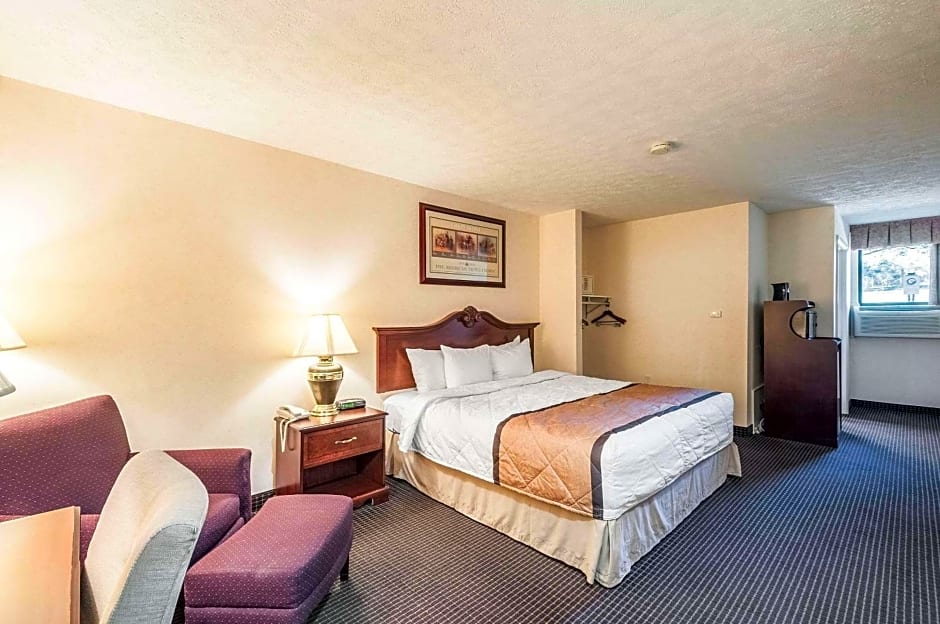 Rodeway Inn and Suites