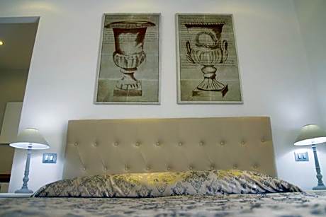 Matrimoniale-Classica-Bagno privato con doccia-Vista sul cortile