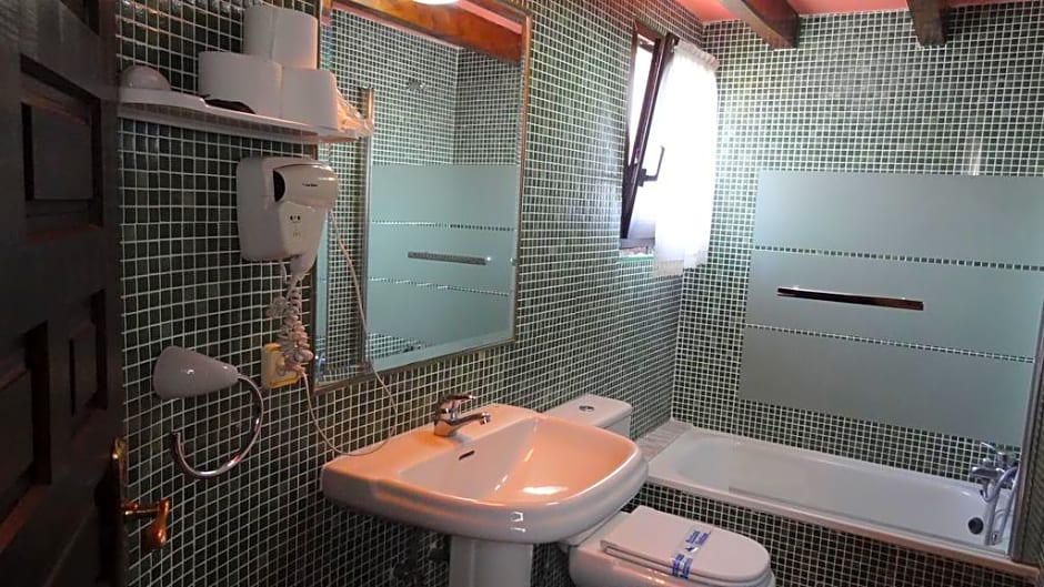 Hotel Intriago I & II