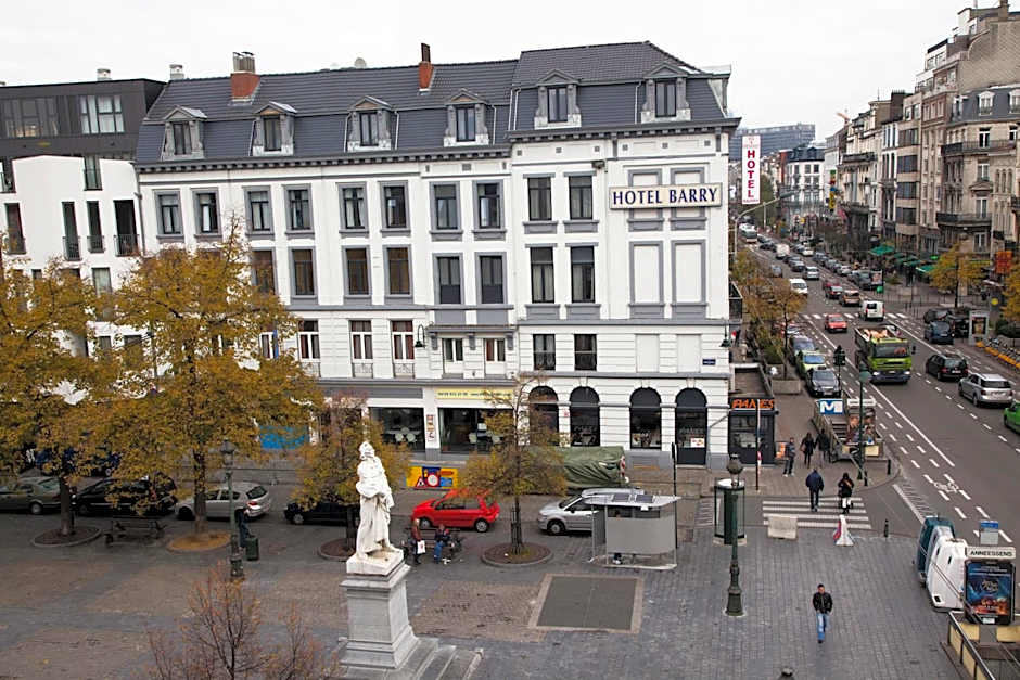 Hotel Barry