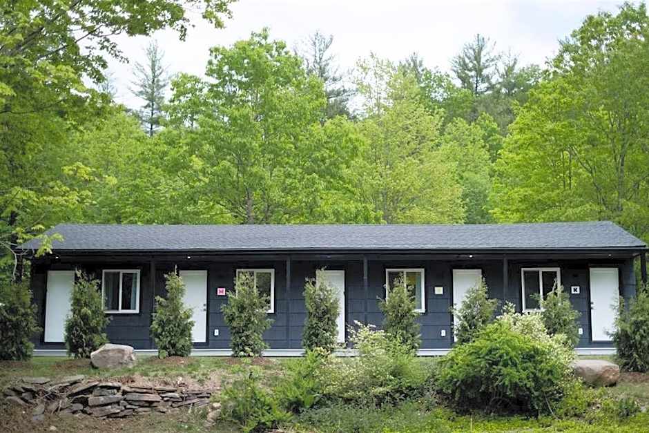The Norsdale plus CMYK Motel on 10 acres in Phoenicia