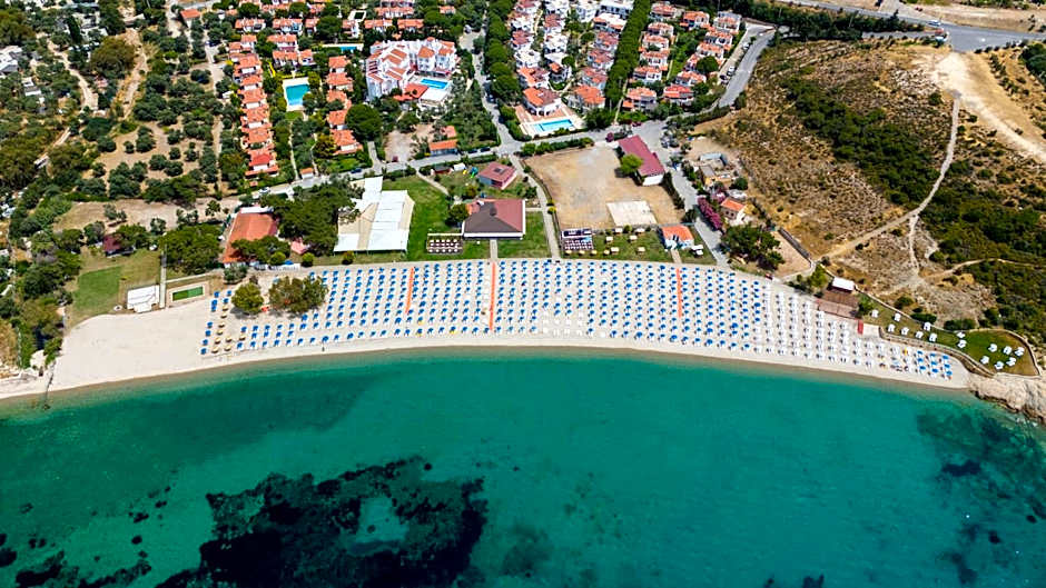 Photo 1 of 50 of Hanedan Beach Hotel