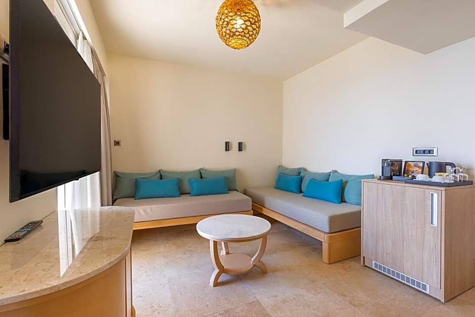 Pegasos Deluxe Beach Hotel