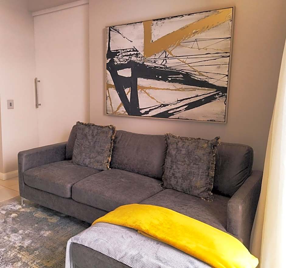 Menlyn Apartment