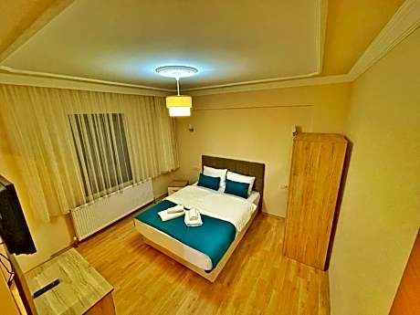 Two-Bedroom Apartment with Balcony and Lake View