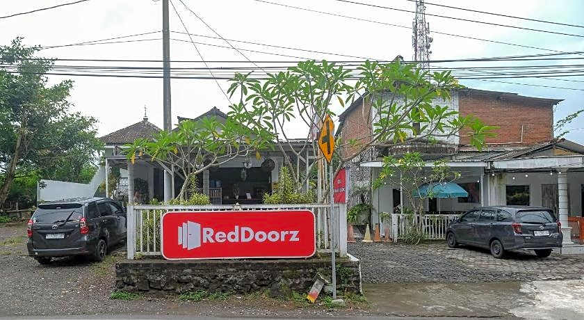 RedDoorz @ Paris Ocean