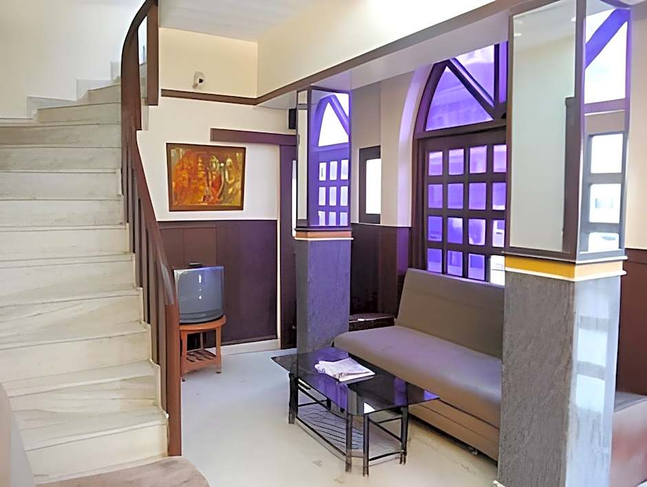 Hotel Raghav Palace
