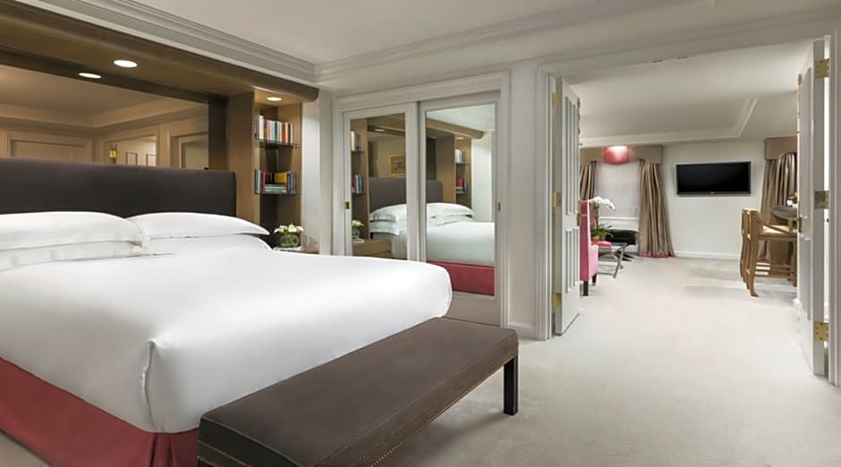 The Michelangelo Hotel