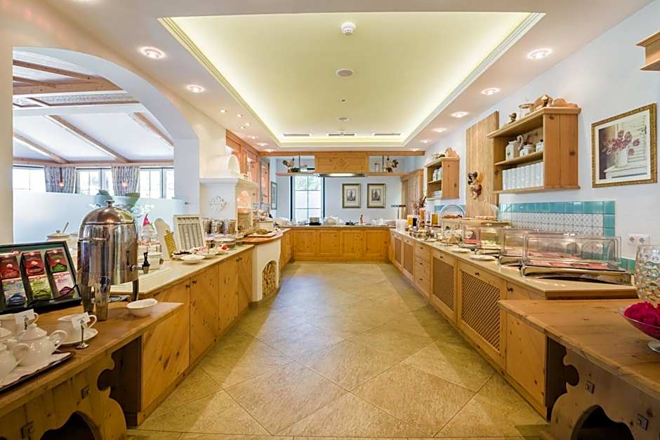 Hotel AlpenSchlössl