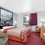 Super 8 by Wyndham Tomah Wisconsin