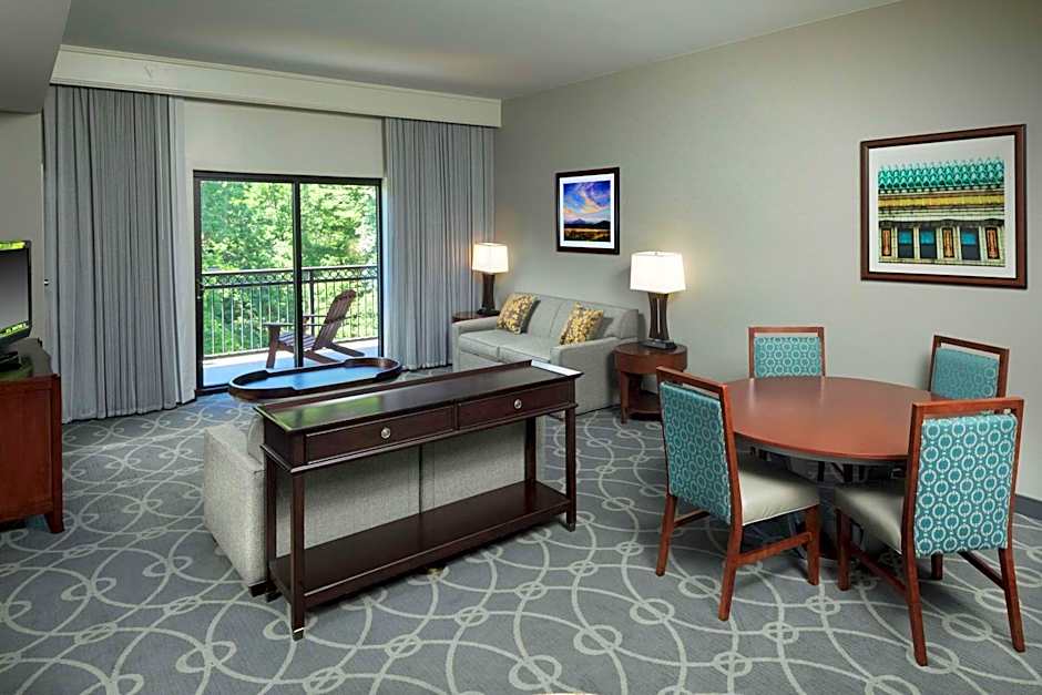 DoubleTree by Hilton Hotel Asheville - Biltmore