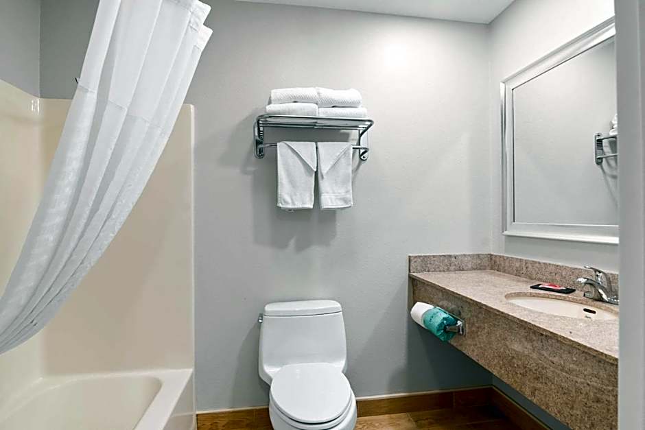 Econo Lodge Bethel - Danbury