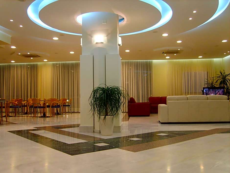 Atlantica Yakinthos Hotel