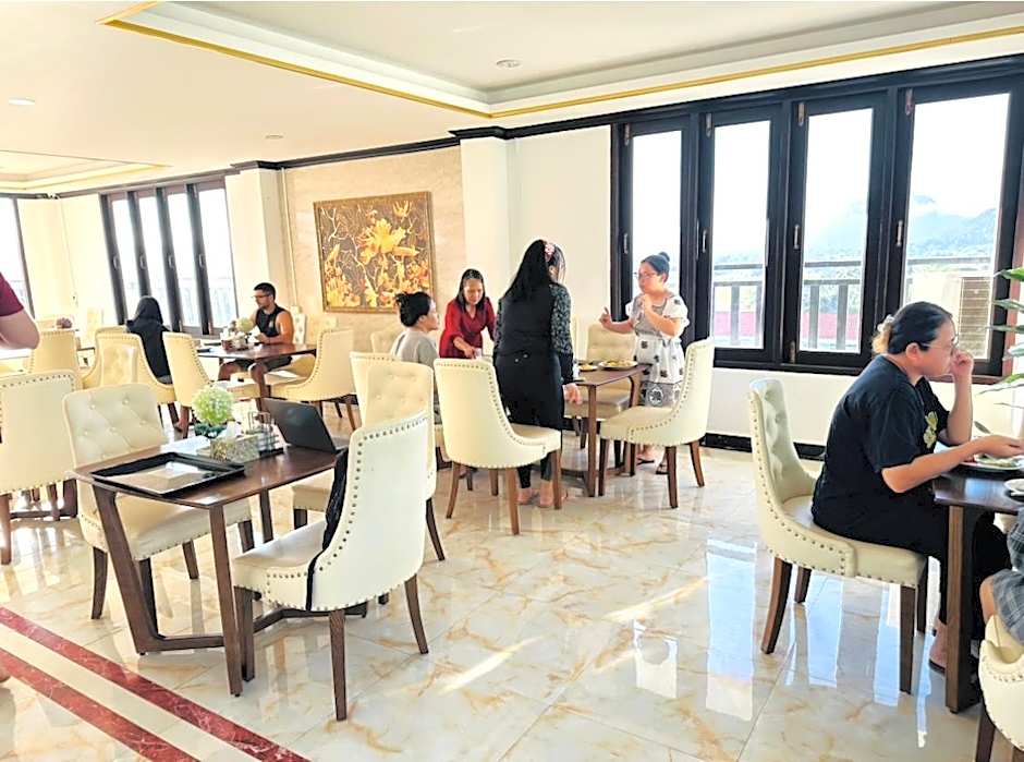 Consiana Vang Vieng Hotel