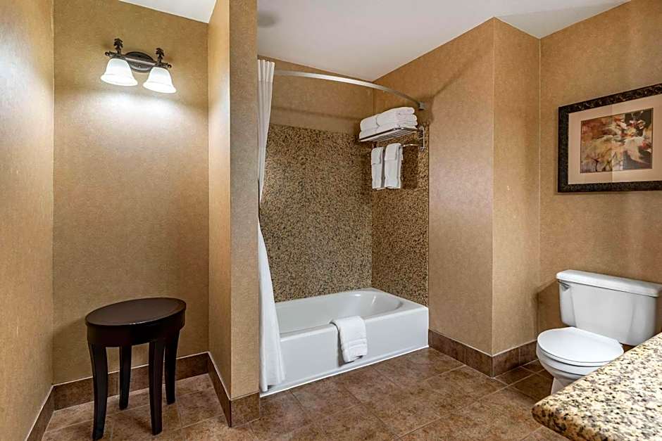 Lloyd Hotel Astoria Bayfront, Ascend Hotel Collection