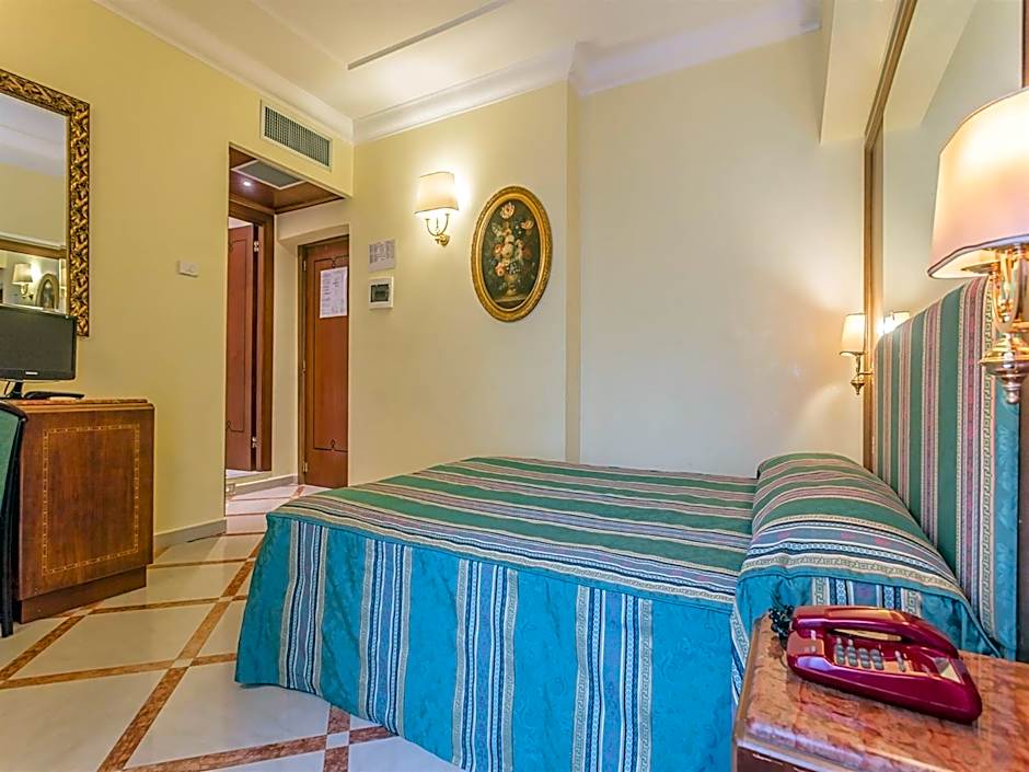 Raeli Hotel Noto