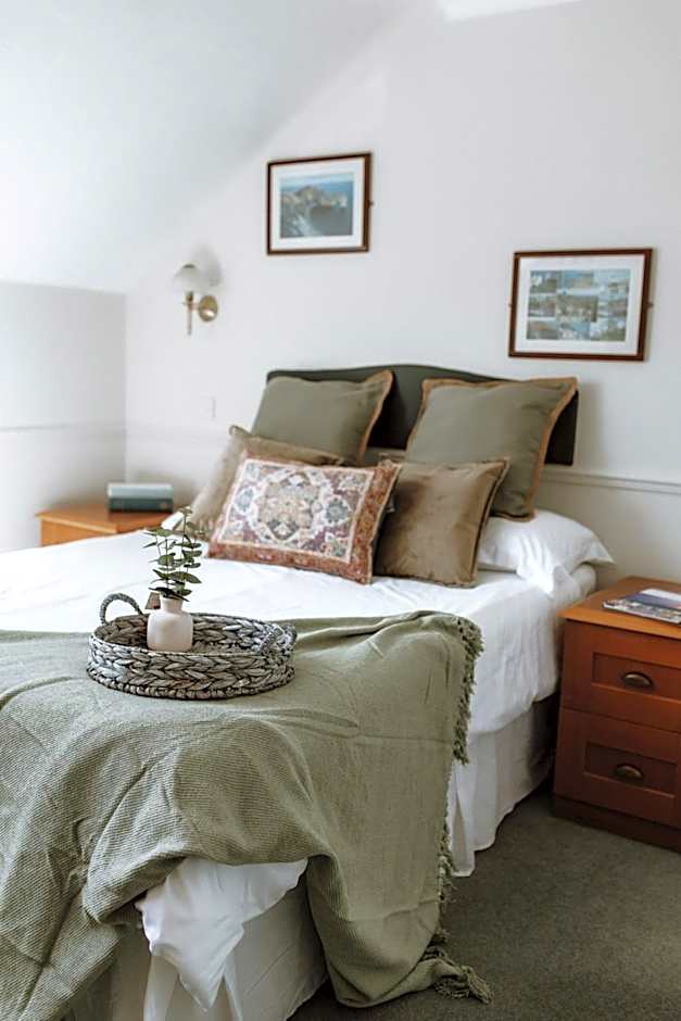 The Lugger Inn