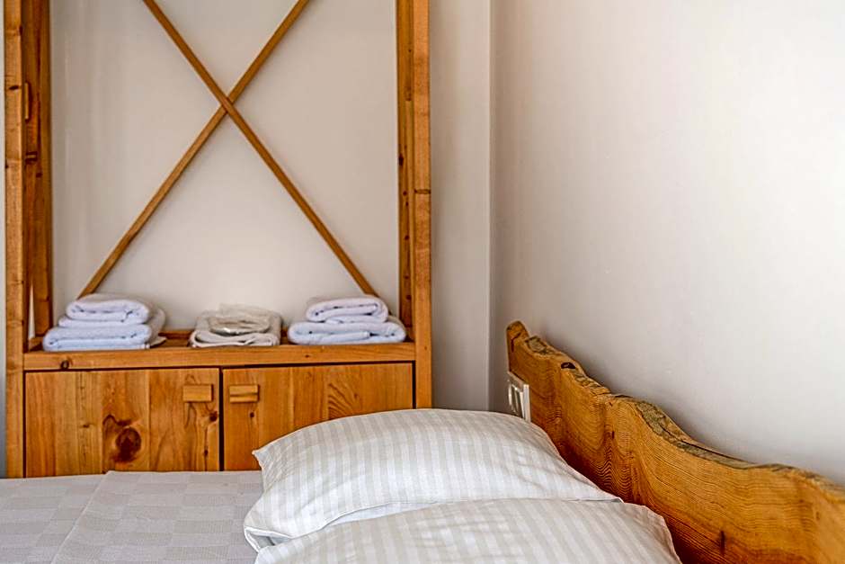 Giritli Rum Meyhanesi & Butik Otel