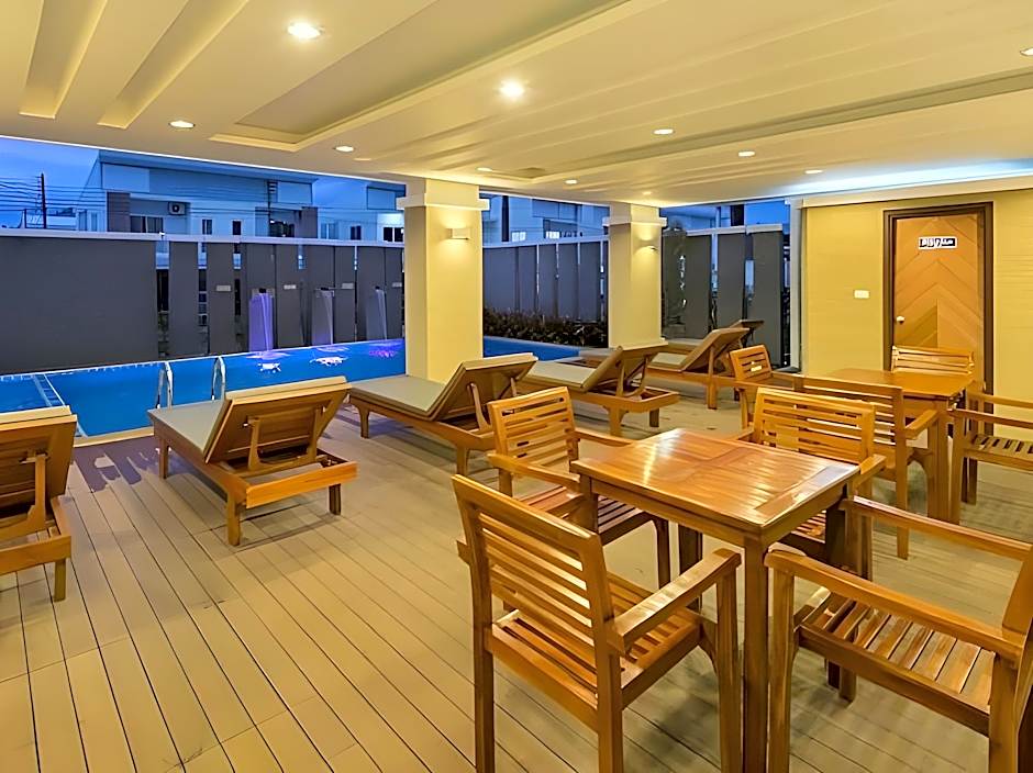 Ratana Hotel Rassada