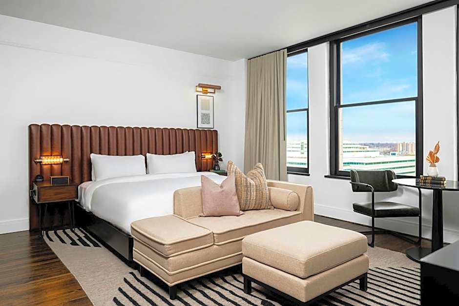 Photo 1 of 2 of 1 Bedroom 1 King Bed Suite, City View, 12th Floor