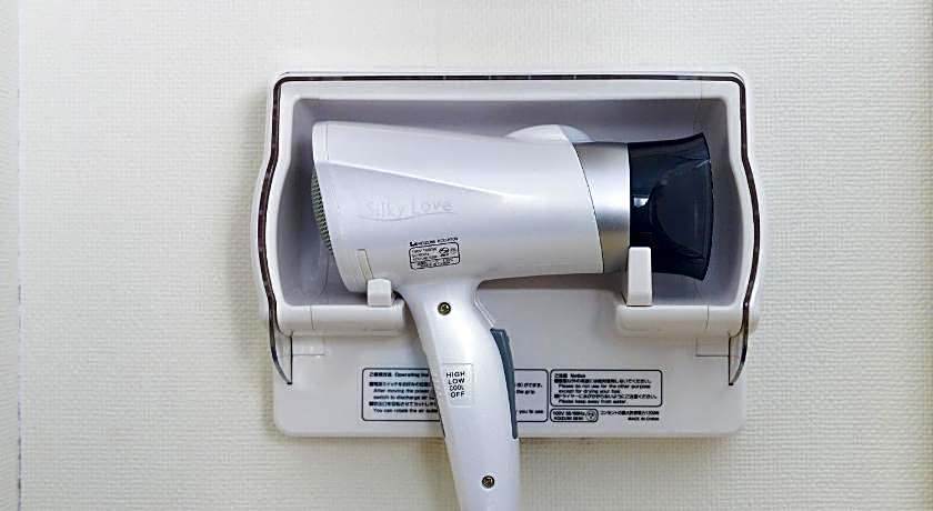 Toyoko Inn Shin-takaoka-eki Shinkansen Minami-guchi