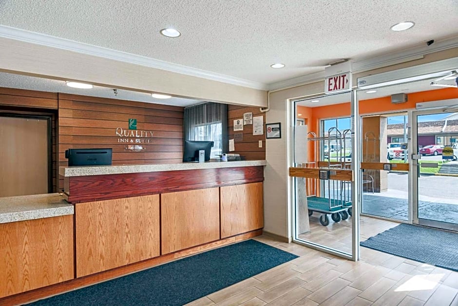 Quality Inn & Suites