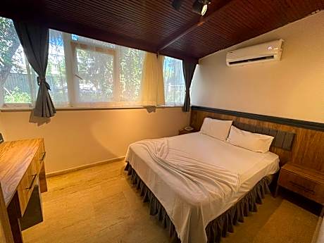 Standard1 single bed