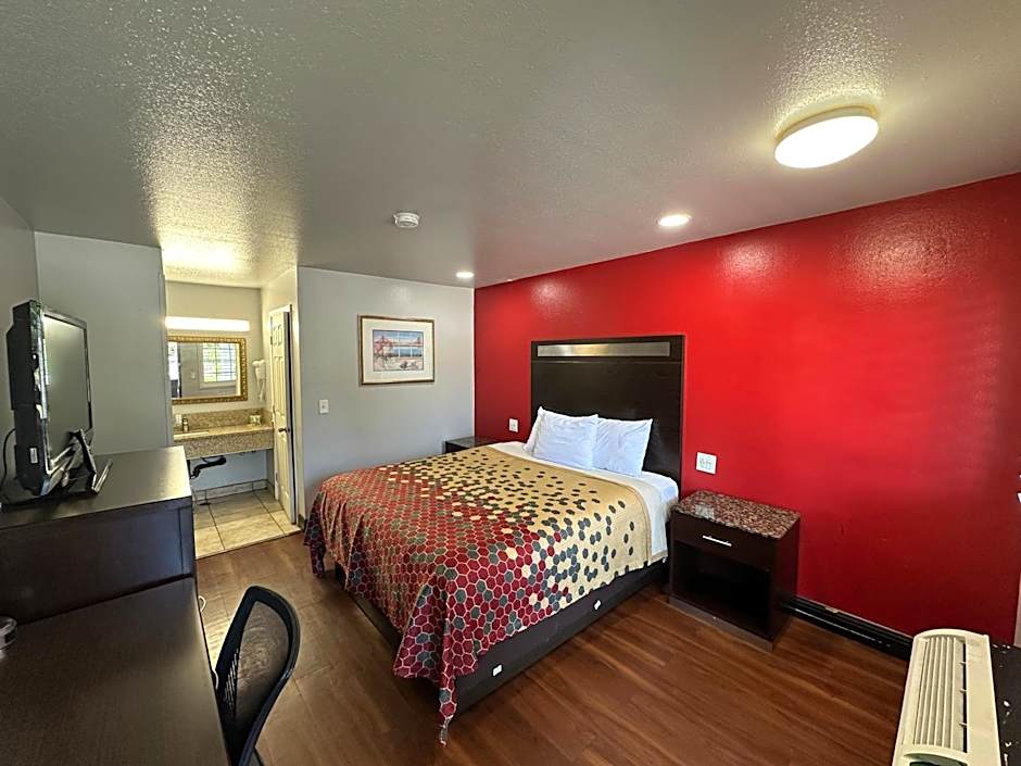 Crossroads Inn - Downtown Sacramento