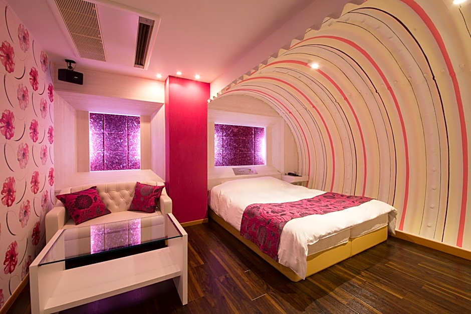 Towers Hotel - Adult Only -