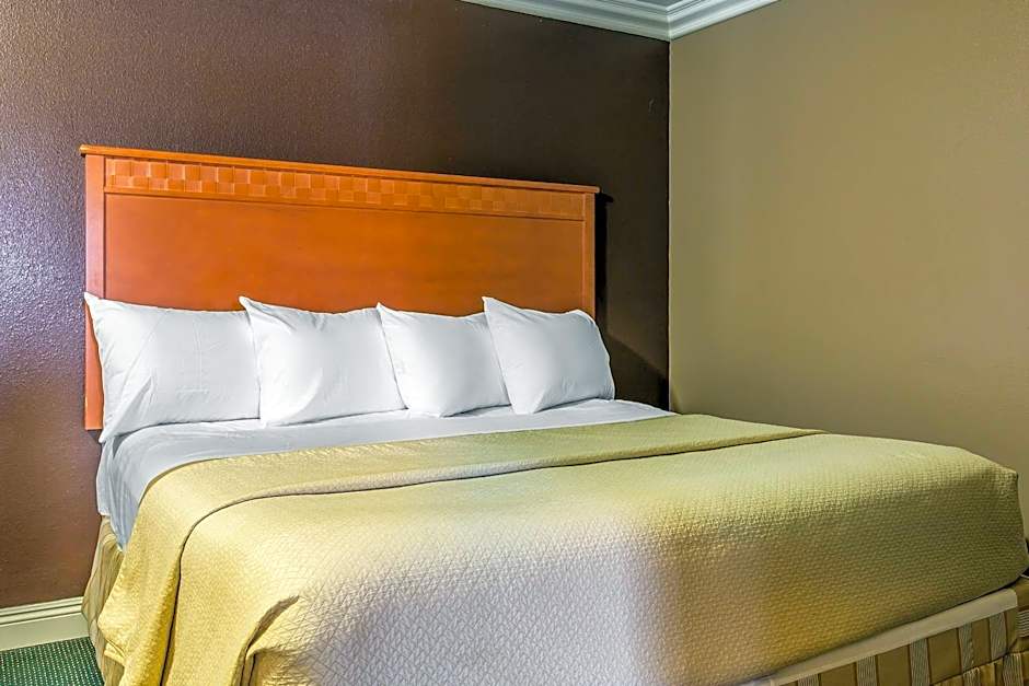 Rodeway Inn Ventura Midtown