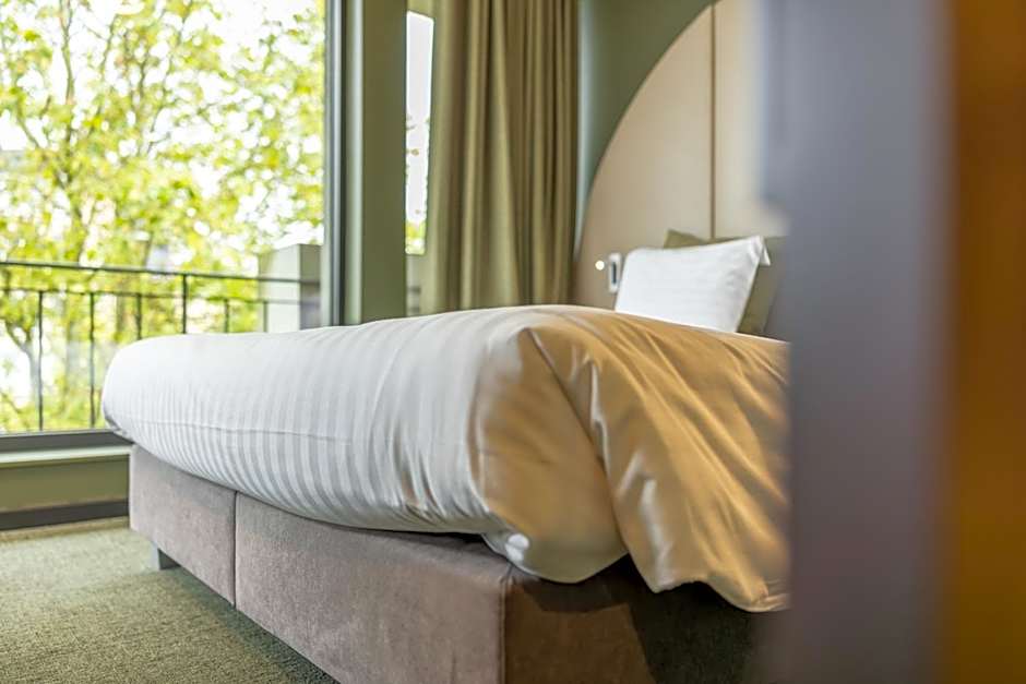 Green Hotel