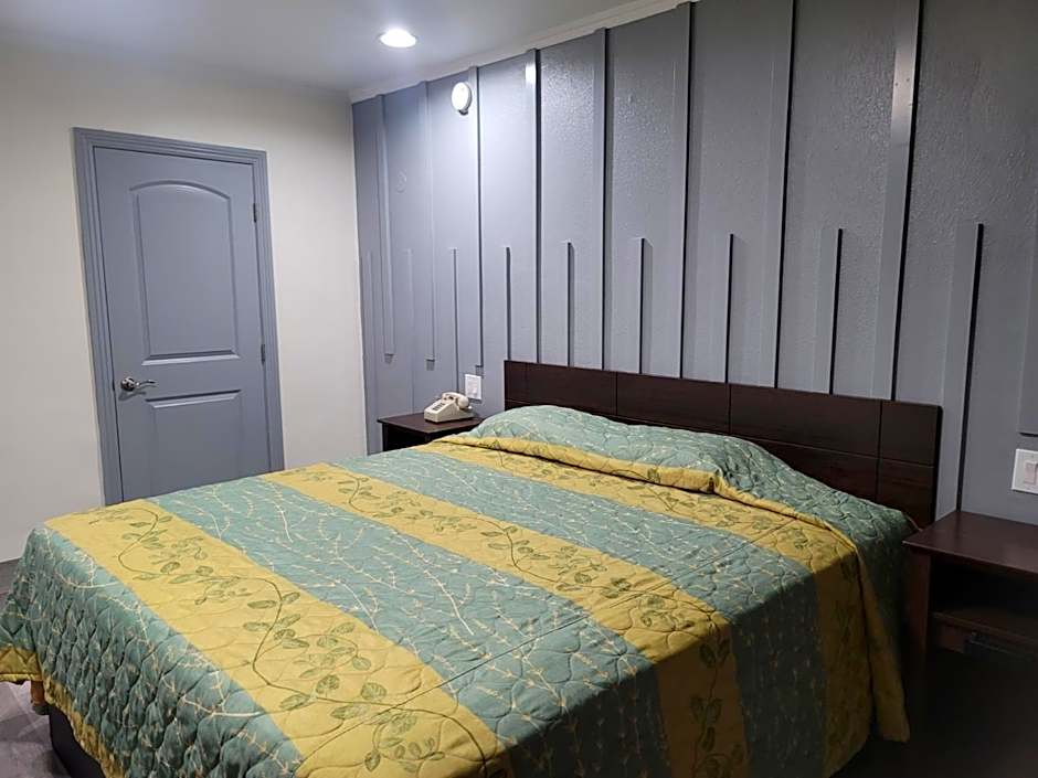 Whittier Travel Inn