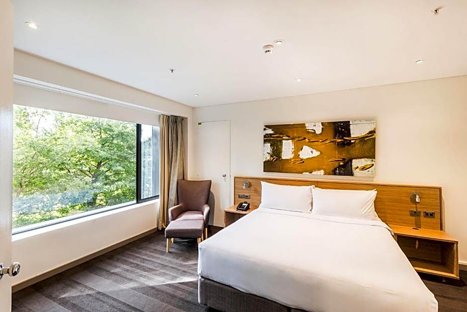 Crowne Plaza Canberra By IHG