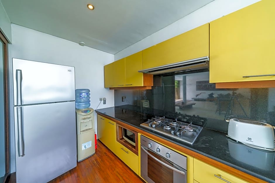 Villa Rio - Contemporary 2BR Villa in Downtown Seminyak