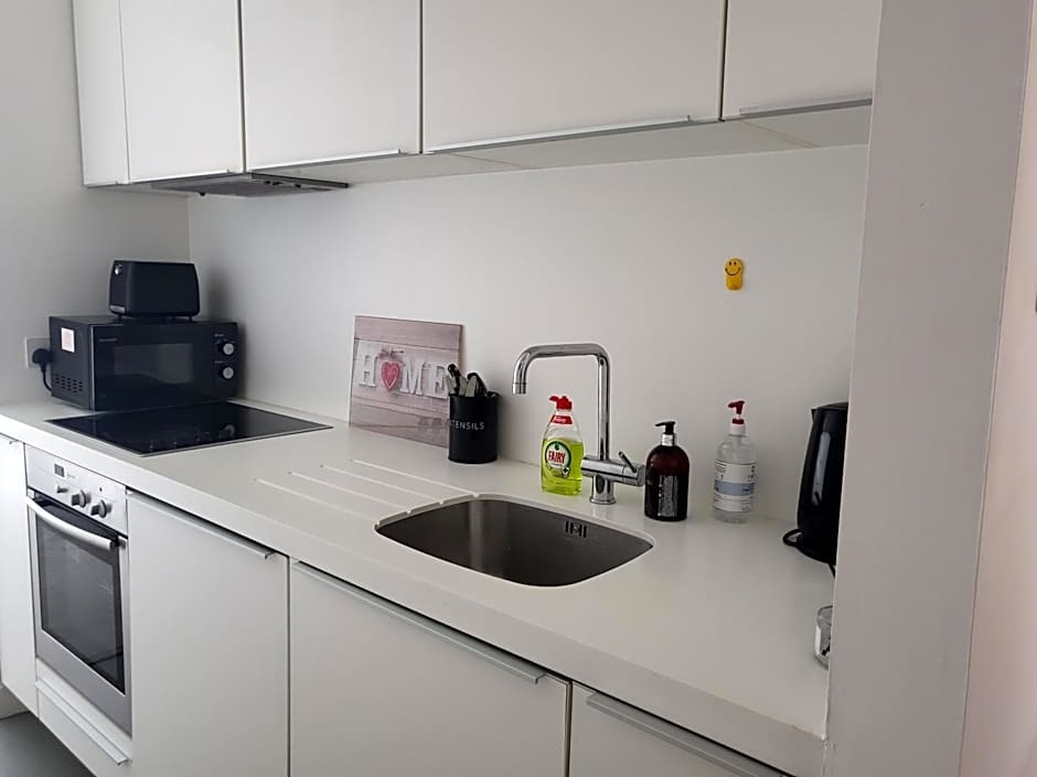 Cityscape Apartment in Birmingham with Self Checkin