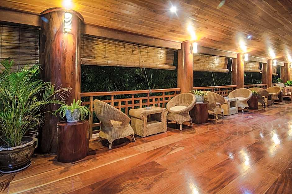 Villa Ang Thong