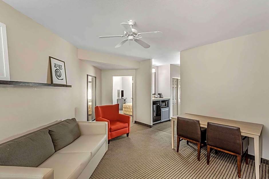 Country Inn & Suites by Radisson, Elk Grove Village/Itasca