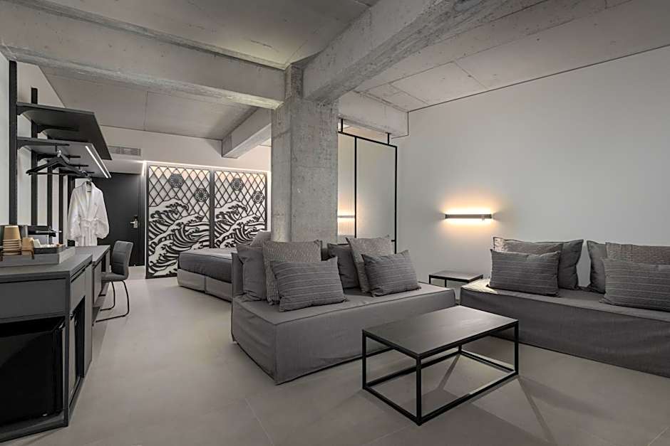 Essence Suites Downtown Suites - Adults Only