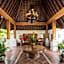 Modern 1BR w/ pool near Petitenget Beach Seminyak