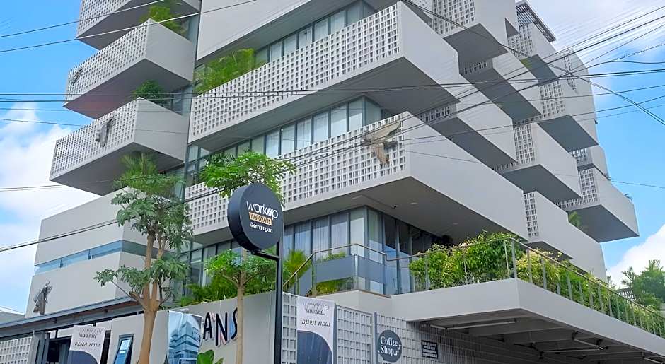 Sans Hotel RG Living Jogja by RedDoorz