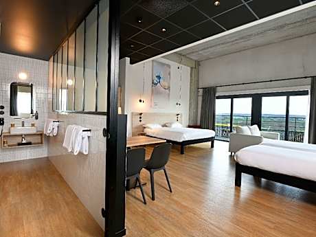 Apartment With 1 Double Bed And Sofa, With A Balcony