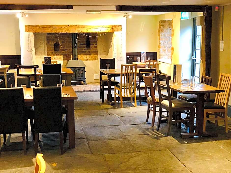 The Hollybush Inn and B&B