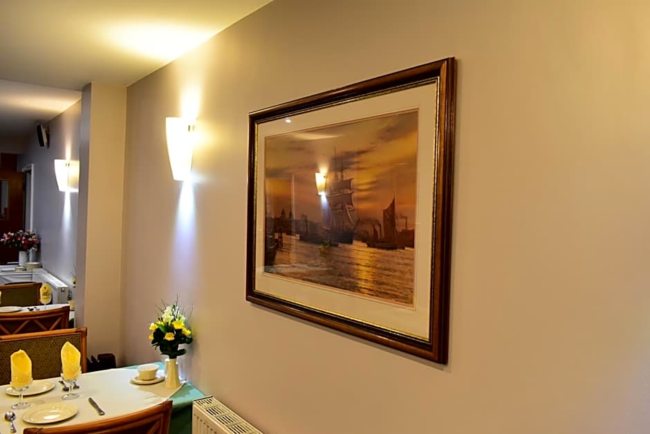 Royal Square Hotel - NEC & Birmingham Airport