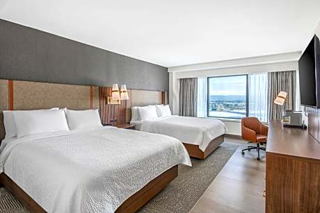 Standard Queen Room with Two Queen Beds - Communications Accessible