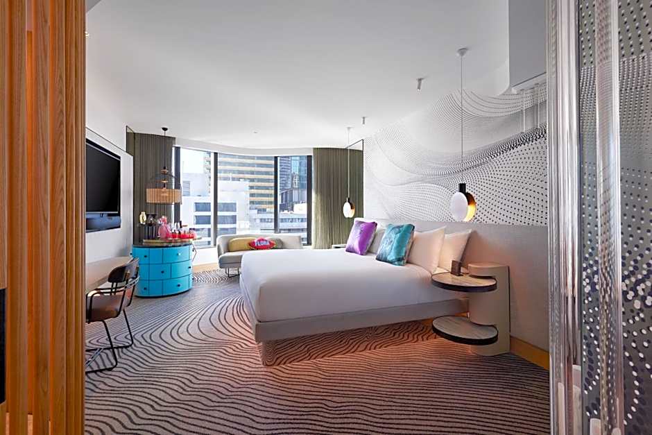 W Brisbane