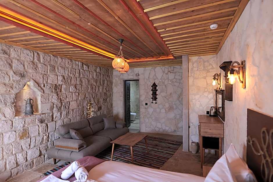 Stone Owl Otel & Restaurant